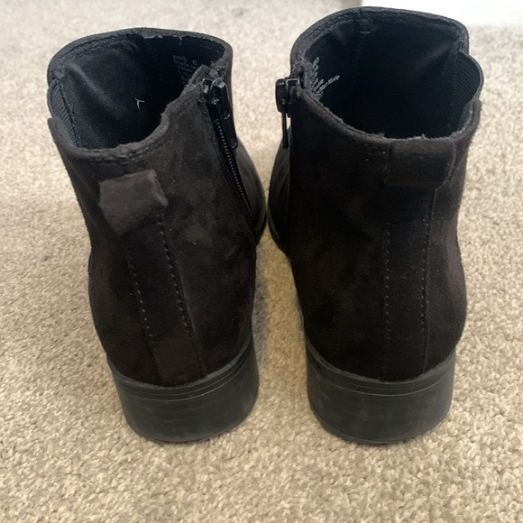 SO inside zip booties - Picture 4 of 7